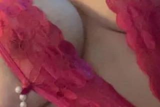 THICK IN ALL THE RIGHT PLACES - Image 8