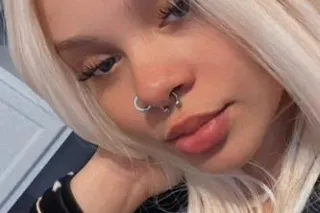 Hello, I’m looking for new friends 🥰🥰😘 - Image 1